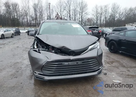 2021 Toyota Sienna Limited z USA, uszkodzony, nr VIN 5TDZRKEC9MS039328